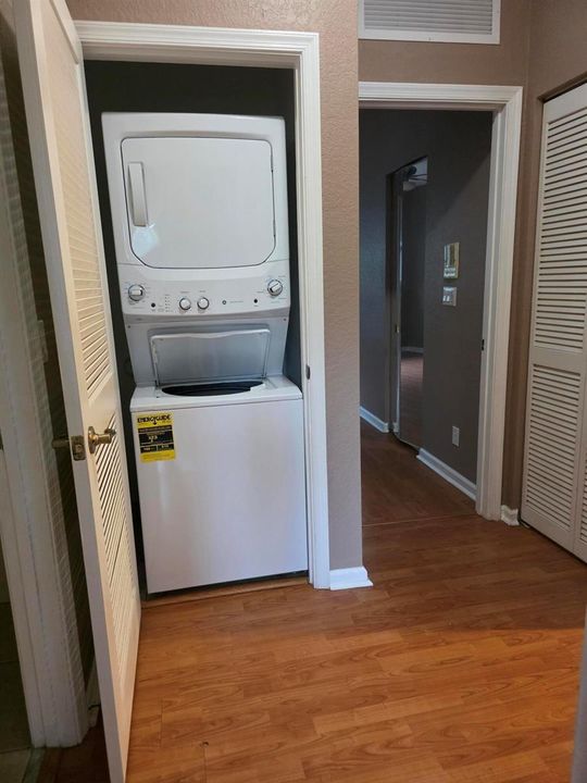 50912