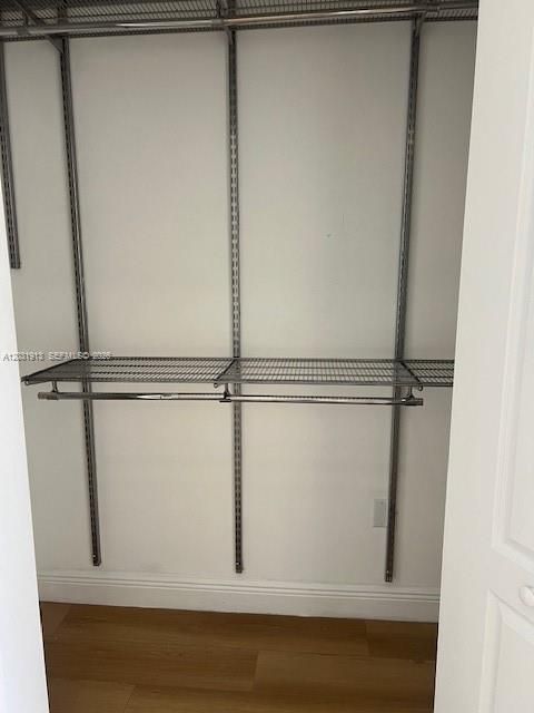 For Rent: $2,300 (1 beds, 1 baths, 695 Square Feet)