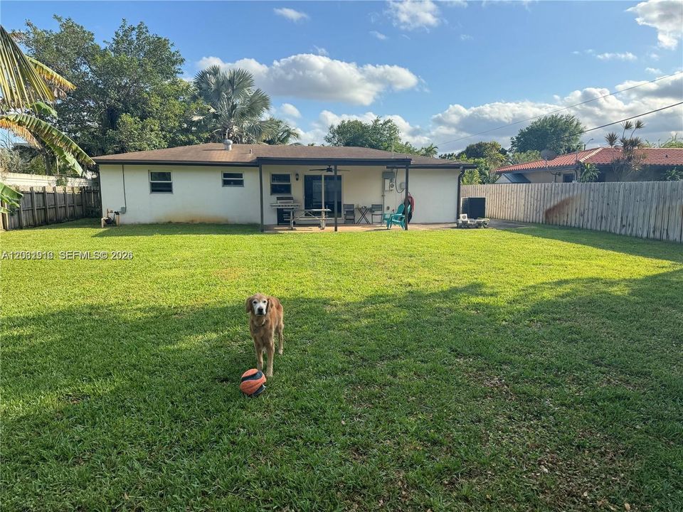 For Rent: $3,500 (2 beds, 2 baths, 1080 Square Feet)