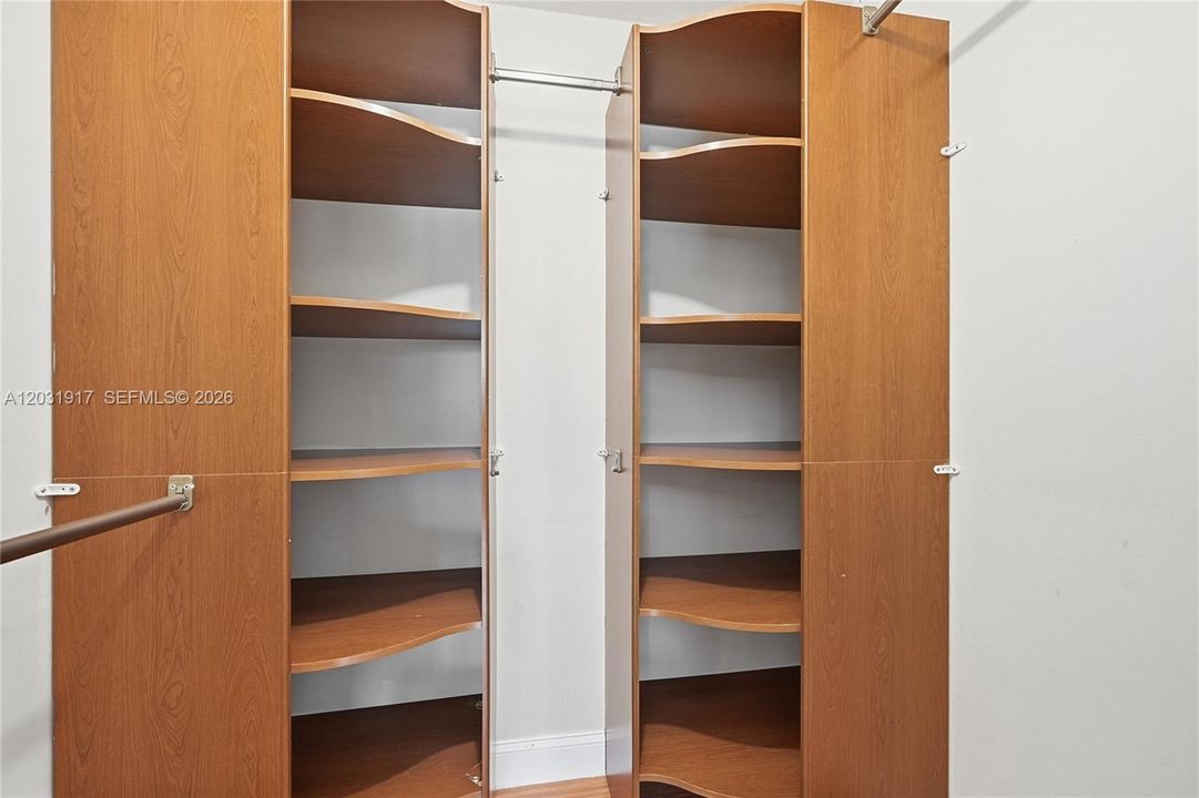 En Venta: $485,000 (3 camas, 2 baños, 1277 Pies cuadrados)