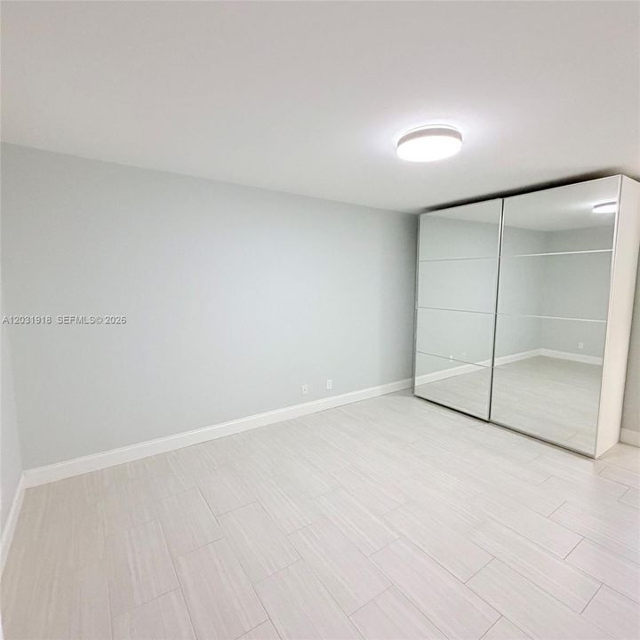 Activo con contrato: $2,300 (2 camas, 2 baños, 974 Pies cuadrados)