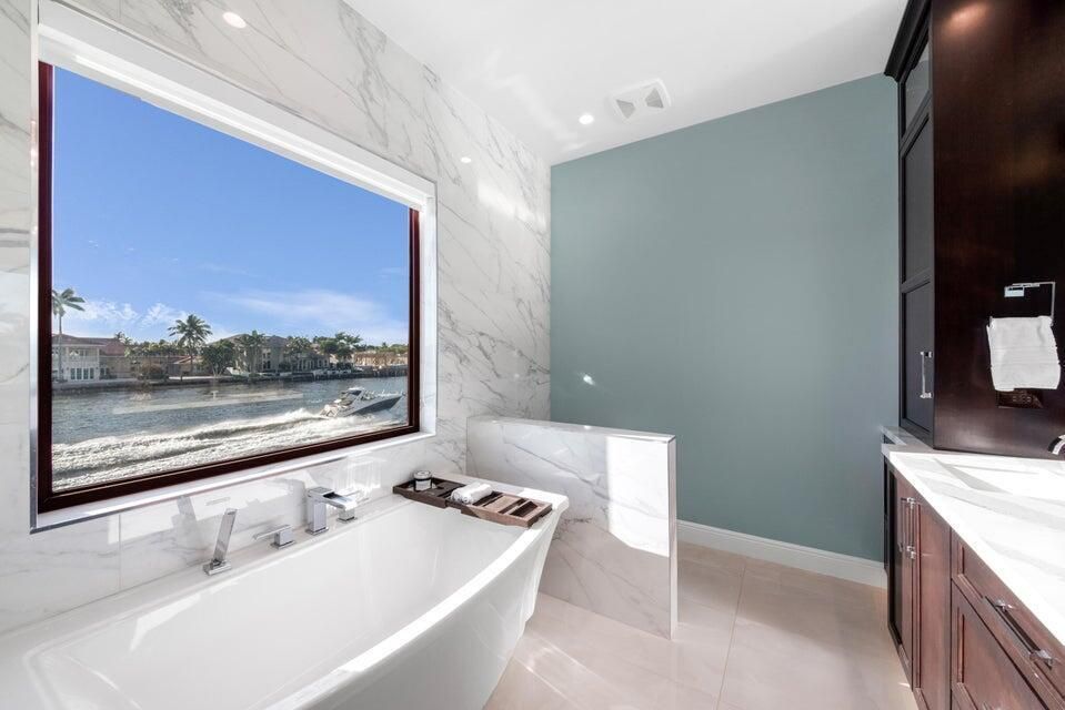 Soaking Tub