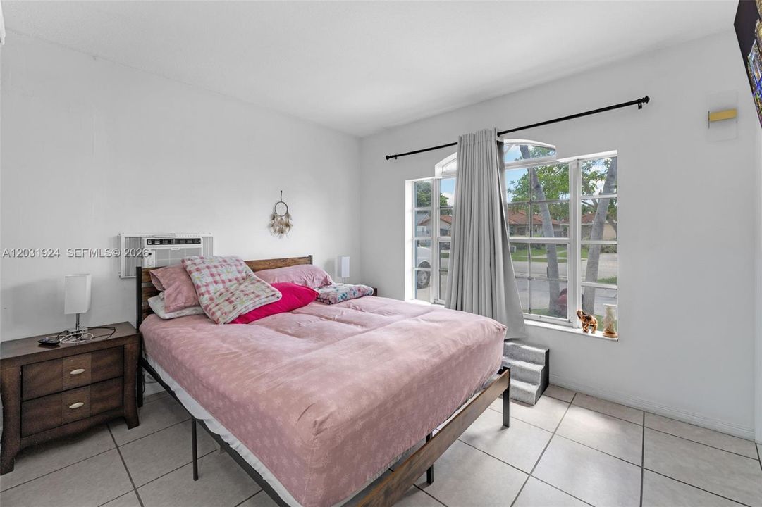 For Sale: $640,000 (3 beds, 2 baths, 1343 Square Feet)