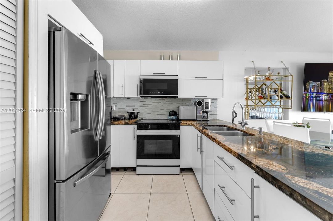 For Sale: $640,000 (3 beds, 2 baths, 1343 Square Feet)
