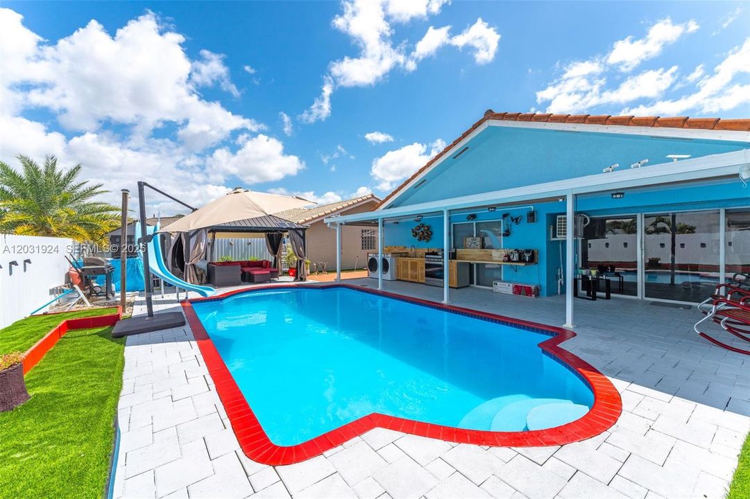 For Sale: $640,000 (3 beds, 2 baths, 1343 Square Feet)