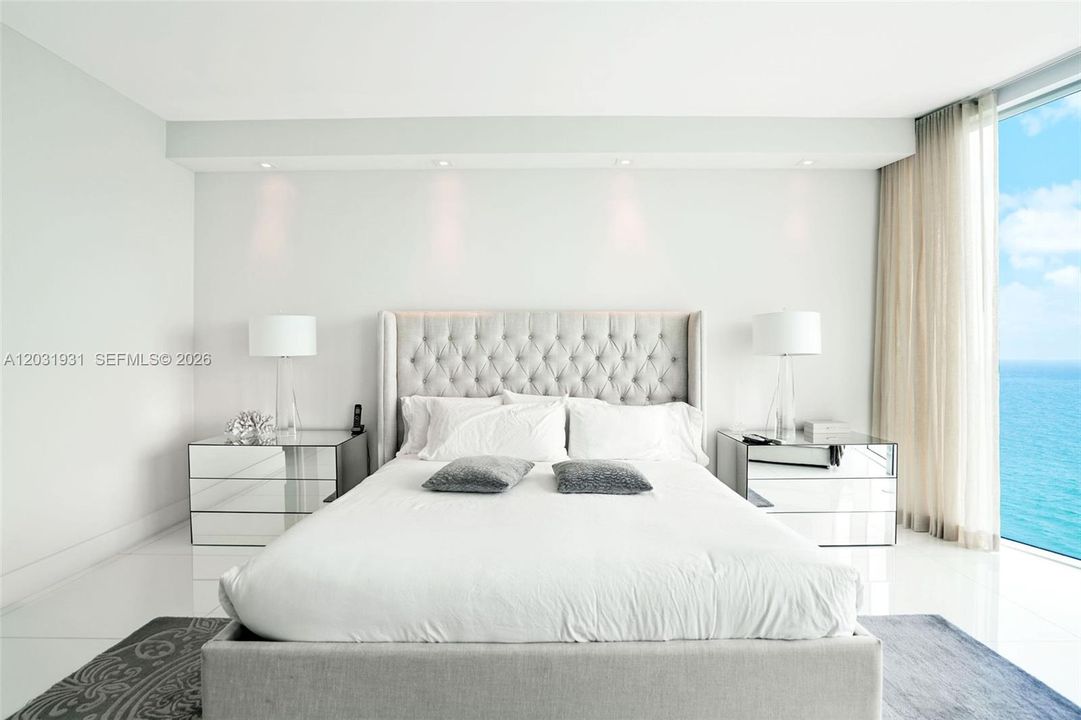 В аренду: $16,000 (3 спален, 3 ванн, 3395 Квадратных фут)