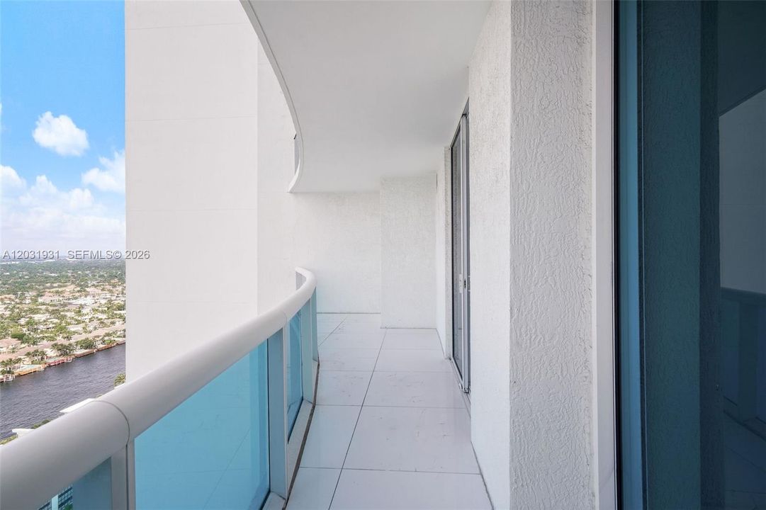 В аренду: $16,000 (3 спален, 3 ванн, 3395 Квадратных фут)