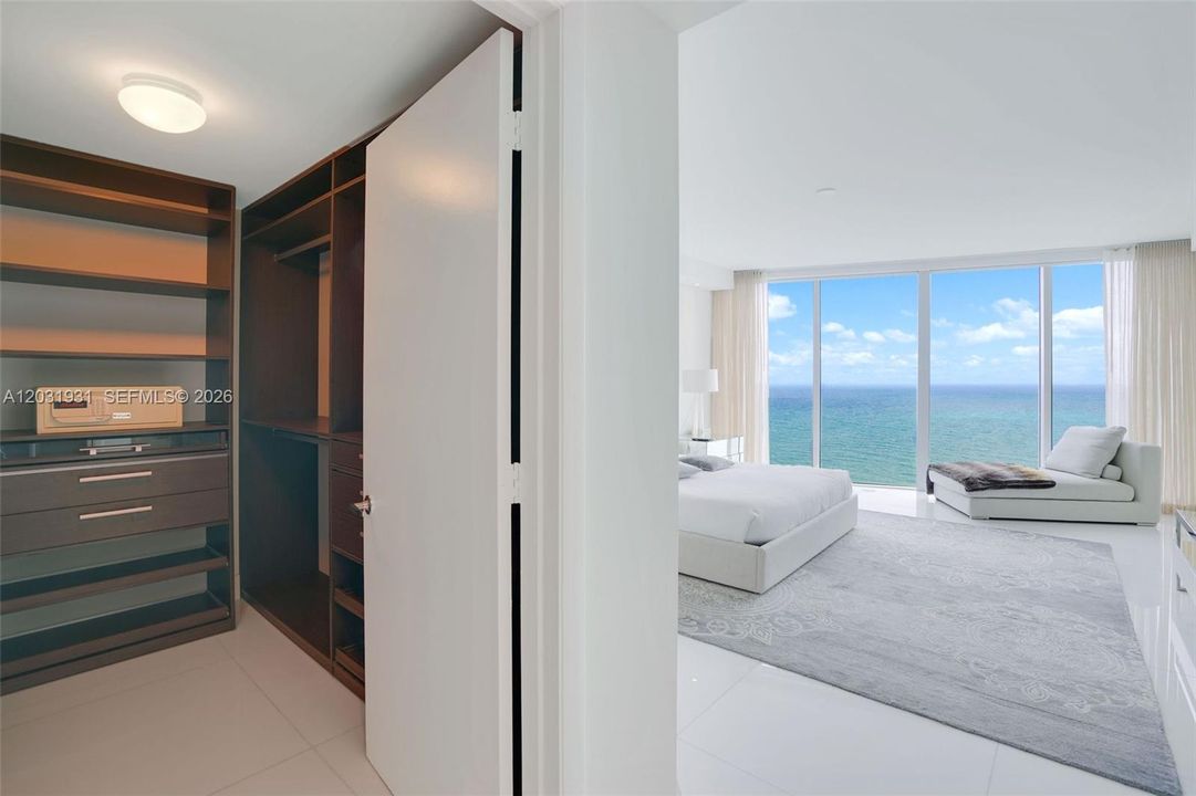 В аренду: $16,000 (3 спален, 3 ванн, 3395 Квадратных фут)