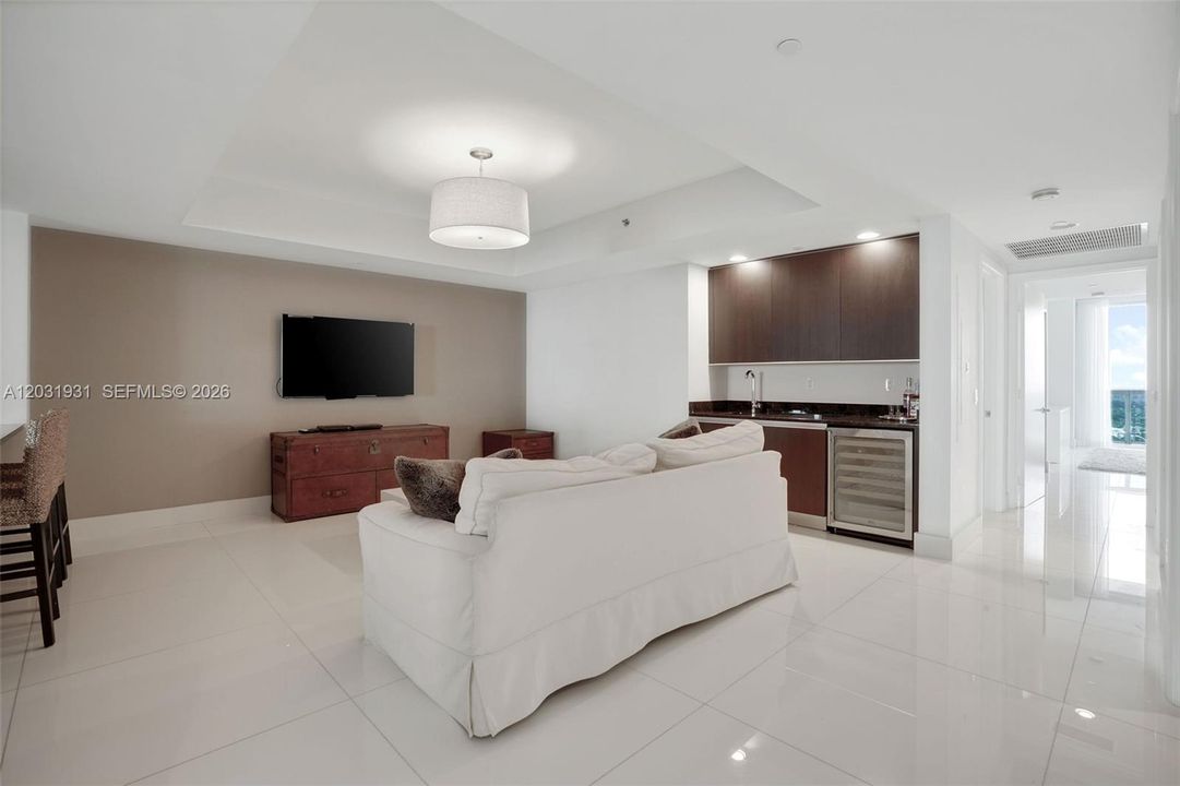 В аренду: $16,000 (3 спален, 3 ванн, 3395 Квадратных фут)