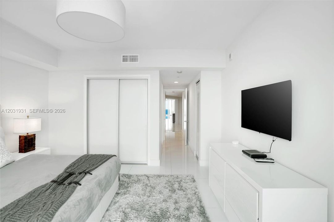 В аренду: $16,000 (3 спален, 3 ванн, 3395 Квадратных фут)