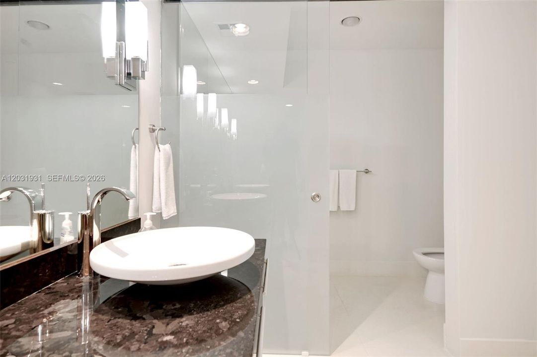 В аренду: $16,000 (3 спален, 3 ванн, 3395 Квадратных фут)