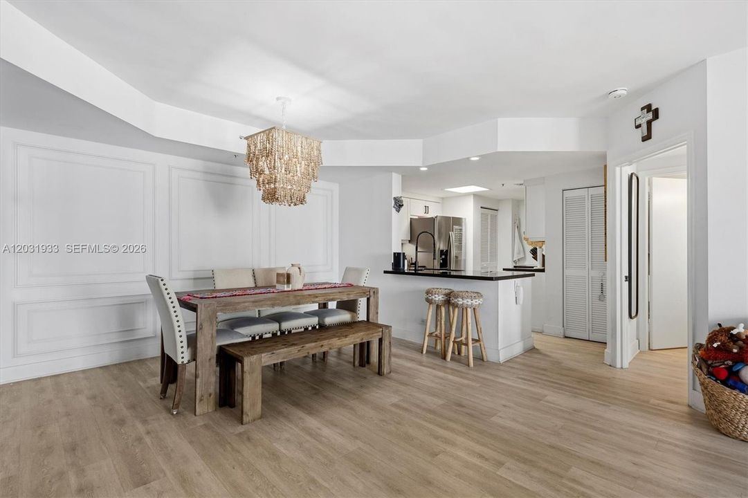 For Rent: $4,400 (2 beds, 2 baths, 1288 Square Feet)