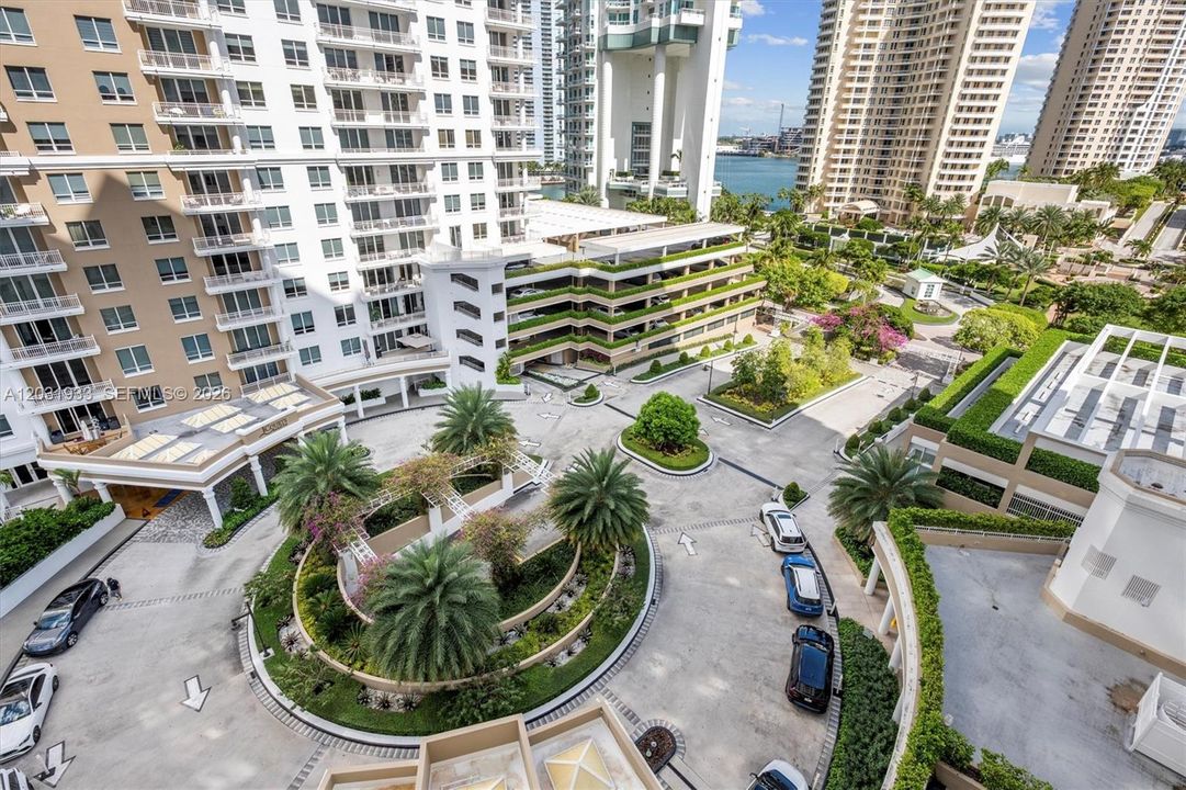 For Rent: $4,400 (2 beds, 2 baths, 1288 Square Feet)