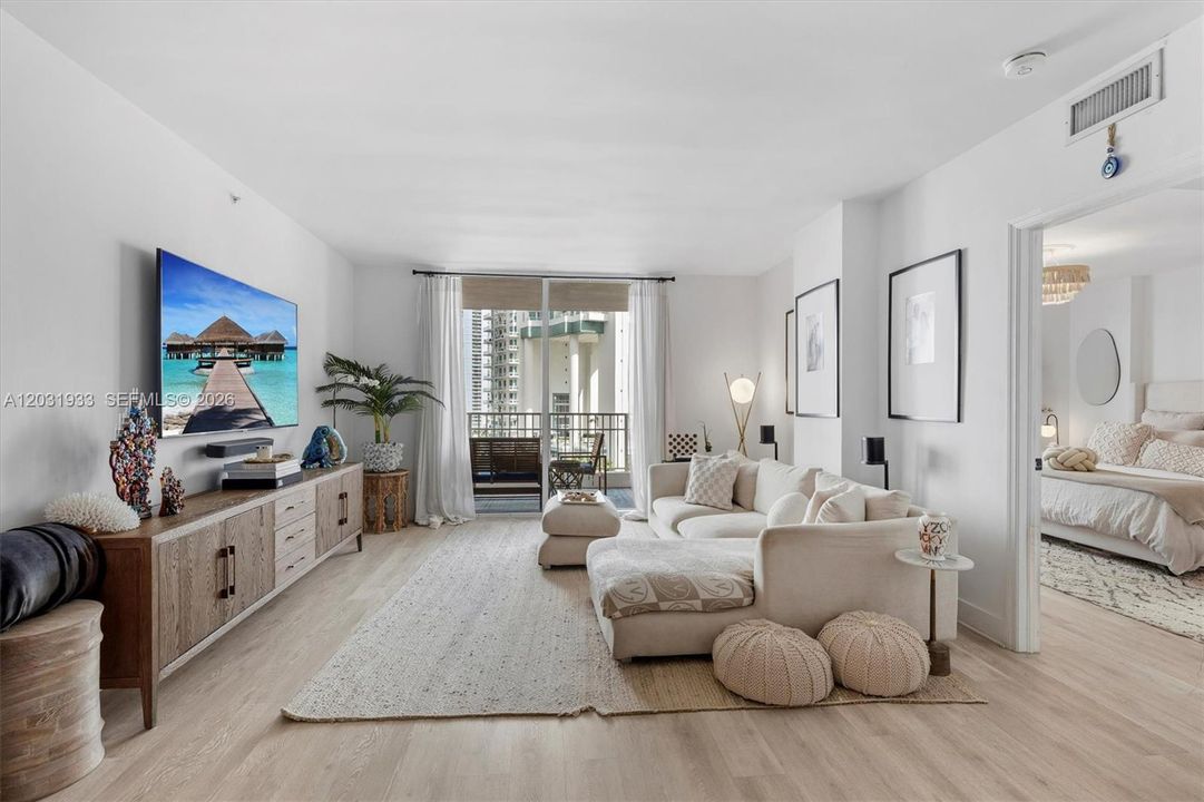 For Rent: $4,400 (2 beds, 2 baths, 1288 Square Feet)