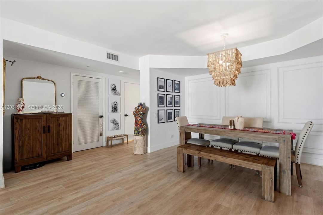 For Rent: $4,400 (2 beds, 2 baths, 1288 Square Feet)