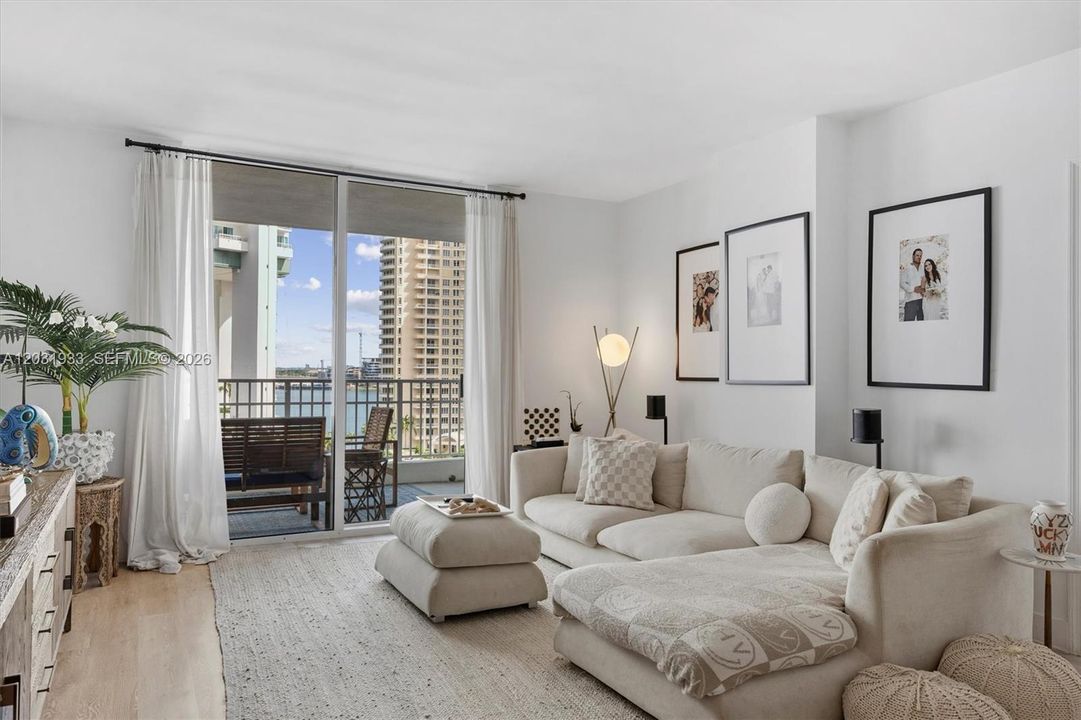 For Rent: $4,400 (2 beds, 2 baths, 1288 Square Feet)