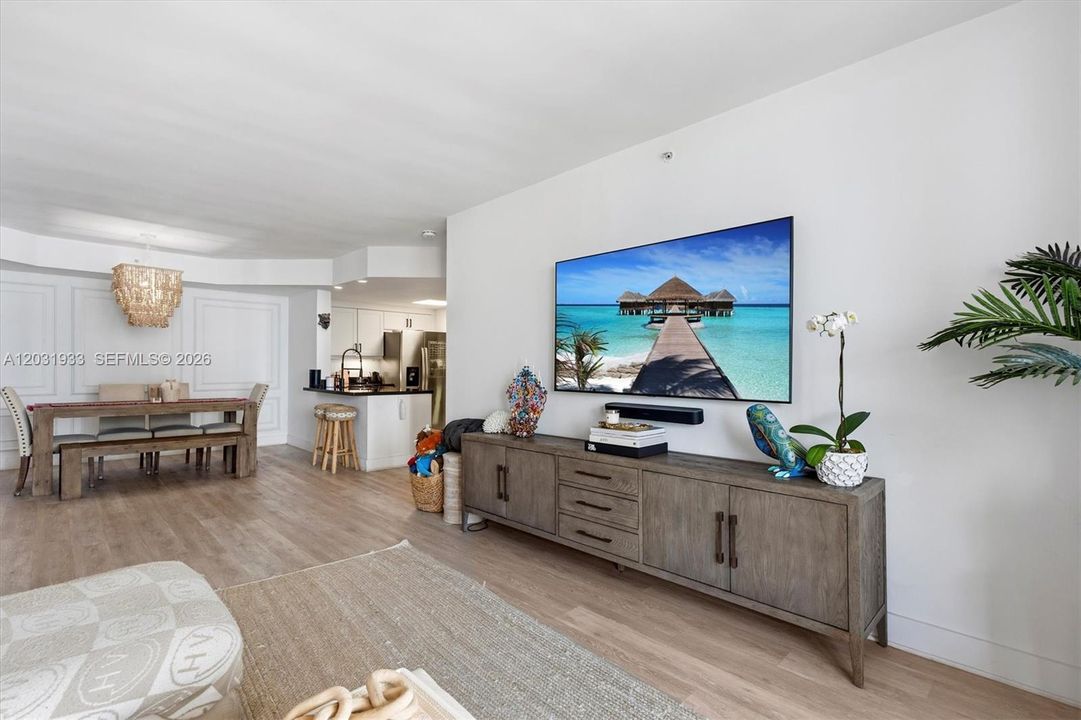 For Rent: $4,400 (2 beds, 2 baths, 1288 Square Feet)