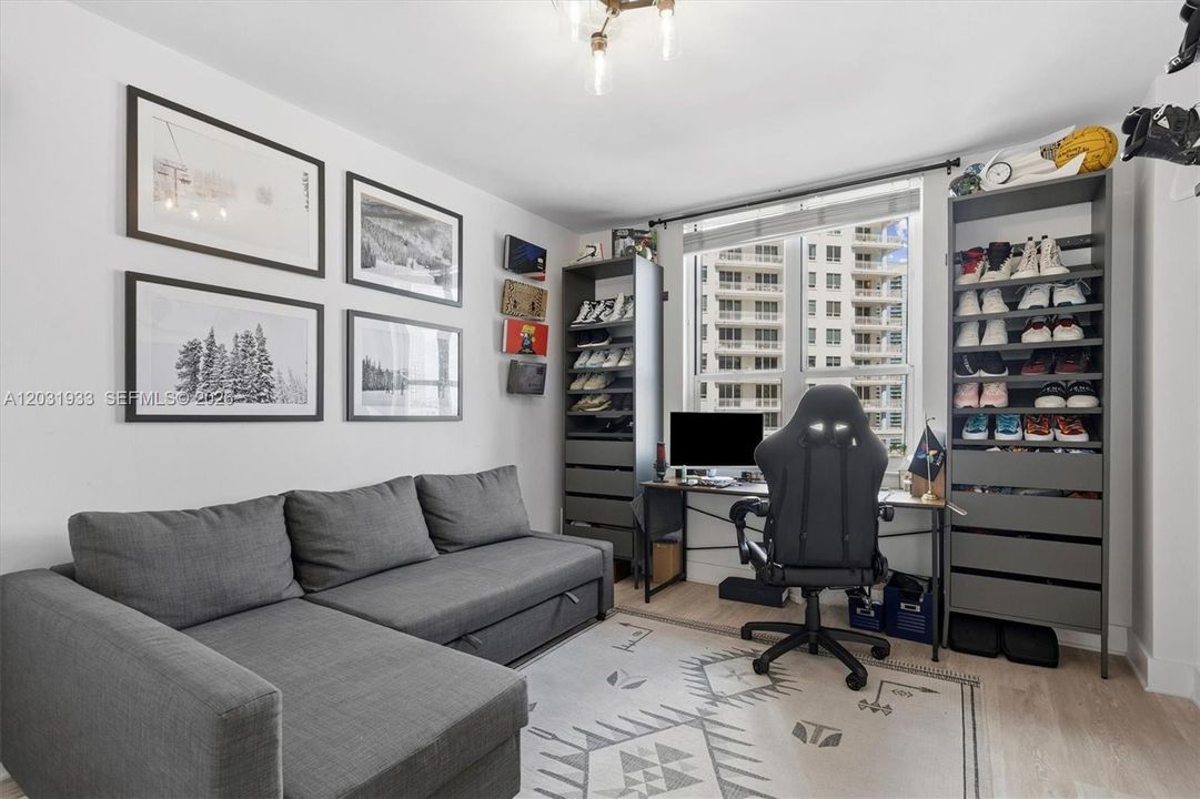 For Rent: $4,400 (2 beds, 2 baths, 1288 Square Feet)