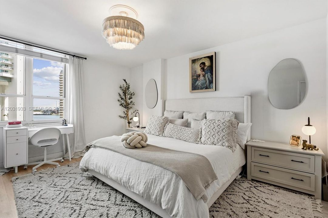 For Rent: $4,400 (2 beds, 2 baths, 1288 Square Feet)