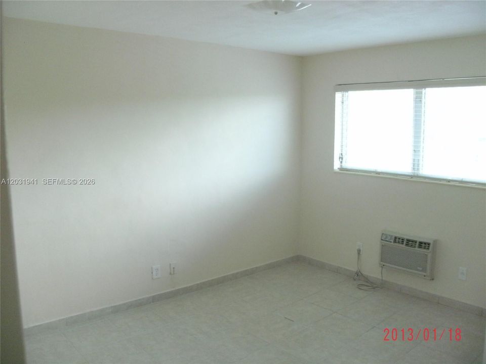For Rent: $1,600 (1 beds, 1 baths, 640 Square Feet)
