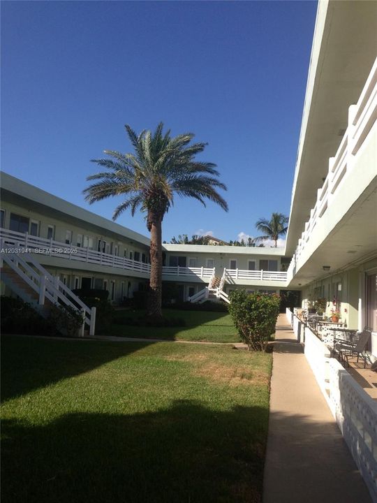For Rent: $1,600 (1 beds, 1 baths, 640 Square Feet)