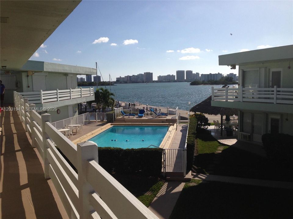 For Rent: $1,600 (1 beds, 1 baths, 640 Square Feet)
