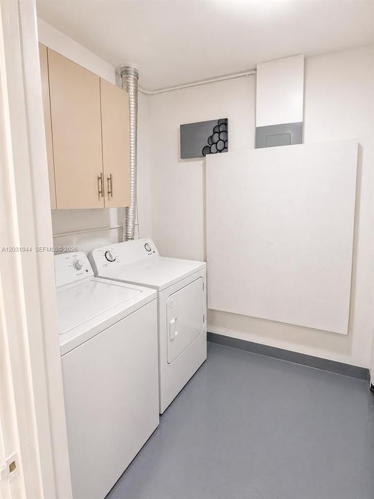 For Sale: $680,000 (0 beds, 0 baths, 1558 Square Feet)