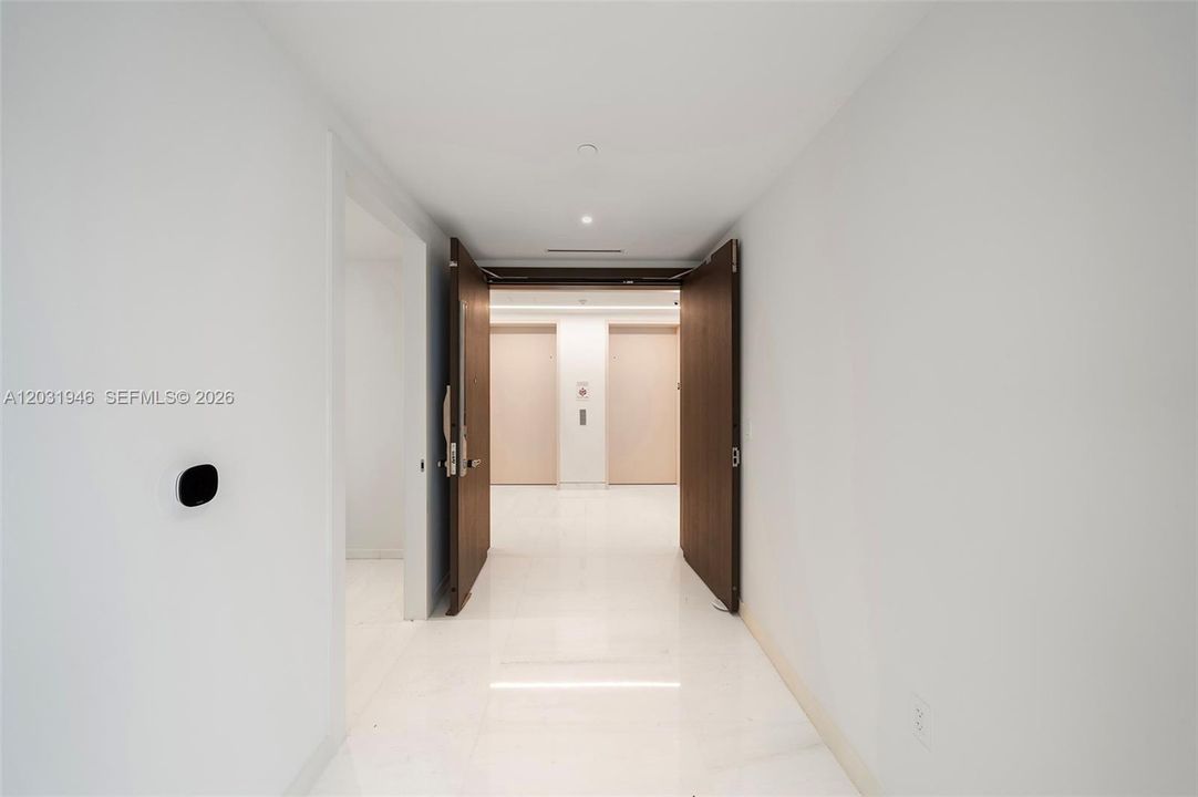 For Sale: $5,095,000 (4 beds, 5 baths, 3536 Square Feet)