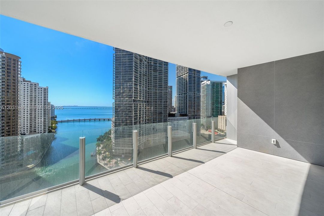 For Sale: $5,095,000 (4 beds, 5 baths, 3536 Square Feet)