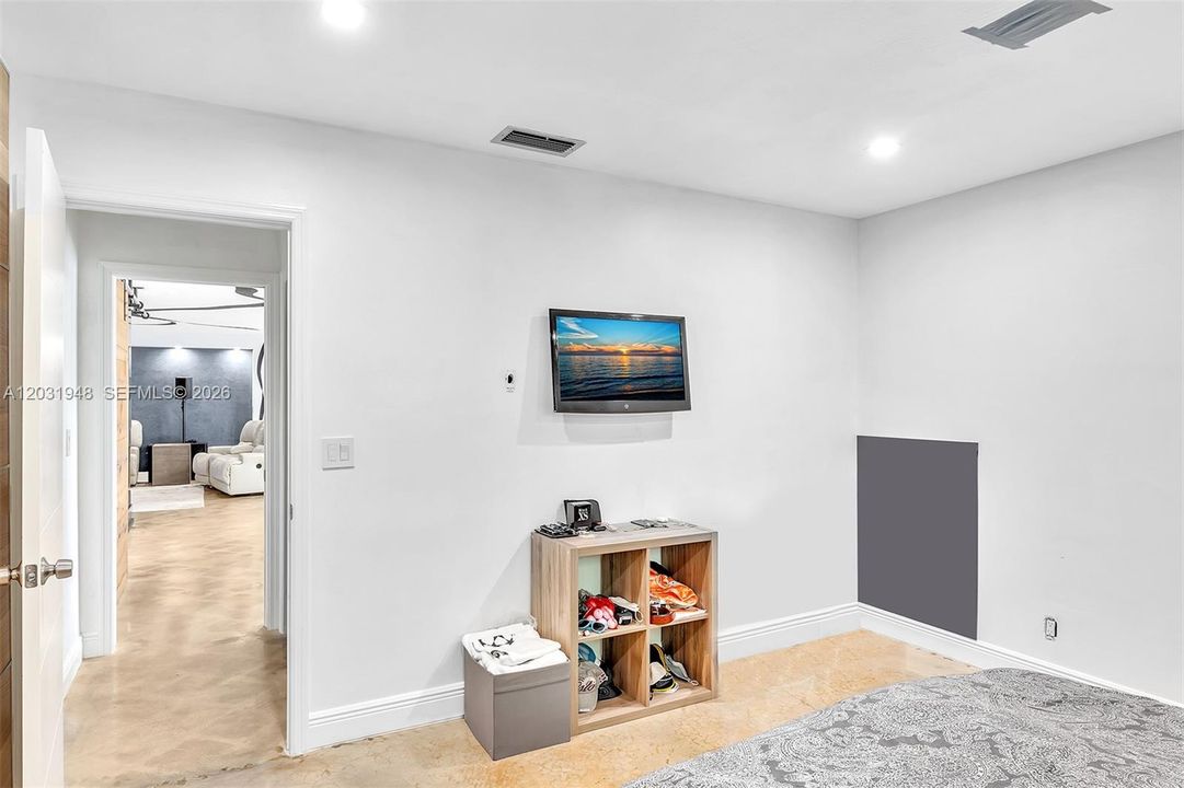 For Rent: $5,000 (4 beds, 3 baths, 2485 Square Feet)