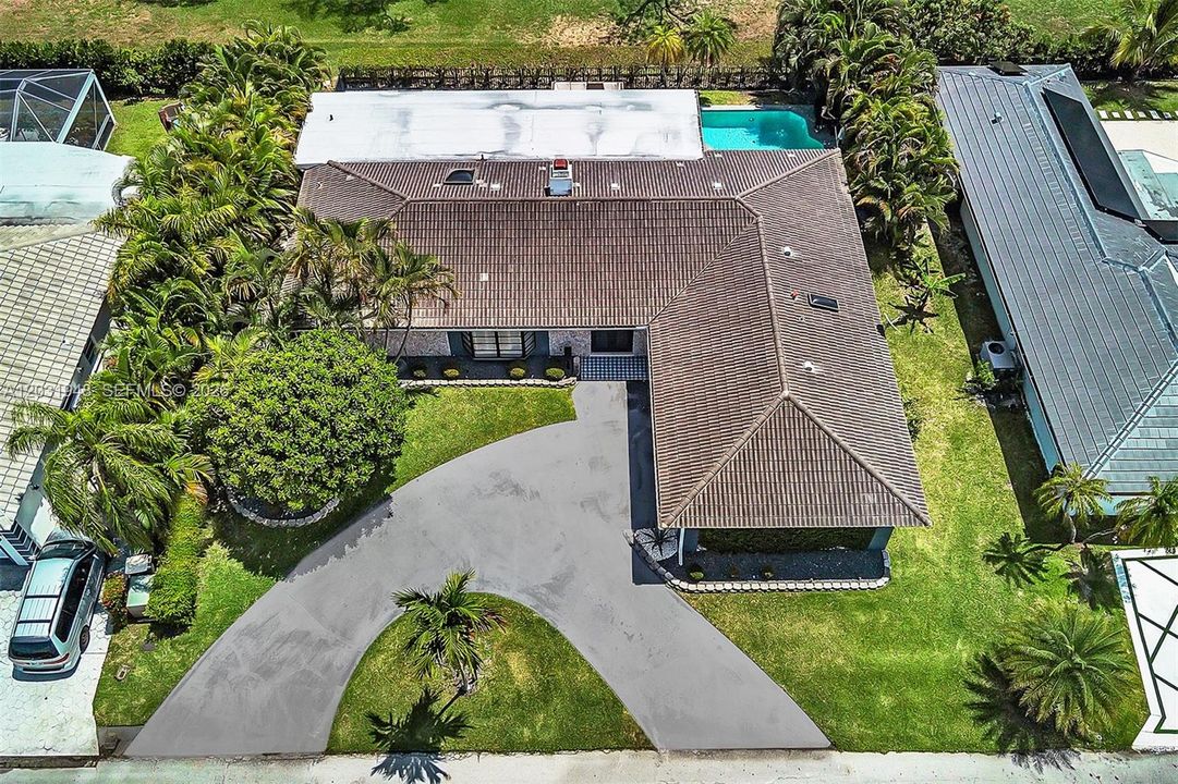 For Rent: $5,000 (4 beds, 3 baths, 2485 Square Feet)