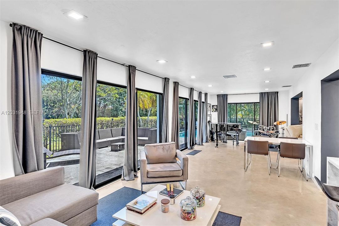 For Rent: $5,000 (4 beds, 3 baths, 2485 Square Feet)