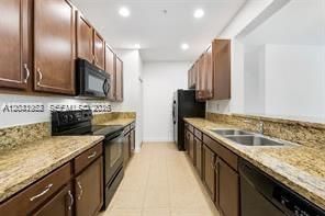 В аренду: $3,300 (3 спален, 3 ванн, 1782 Квадратных фут)