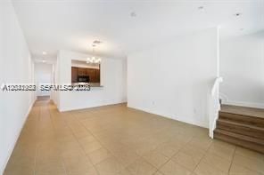 В аренду: $3,300 (3 спален, 3 ванн, 1782 Квадратных фут)