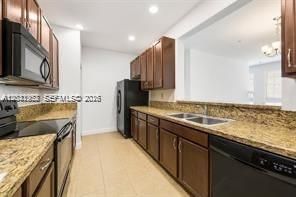 В аренду: $3,300 (3 спален, 3 ванн, 1782 Квадратных фут)
