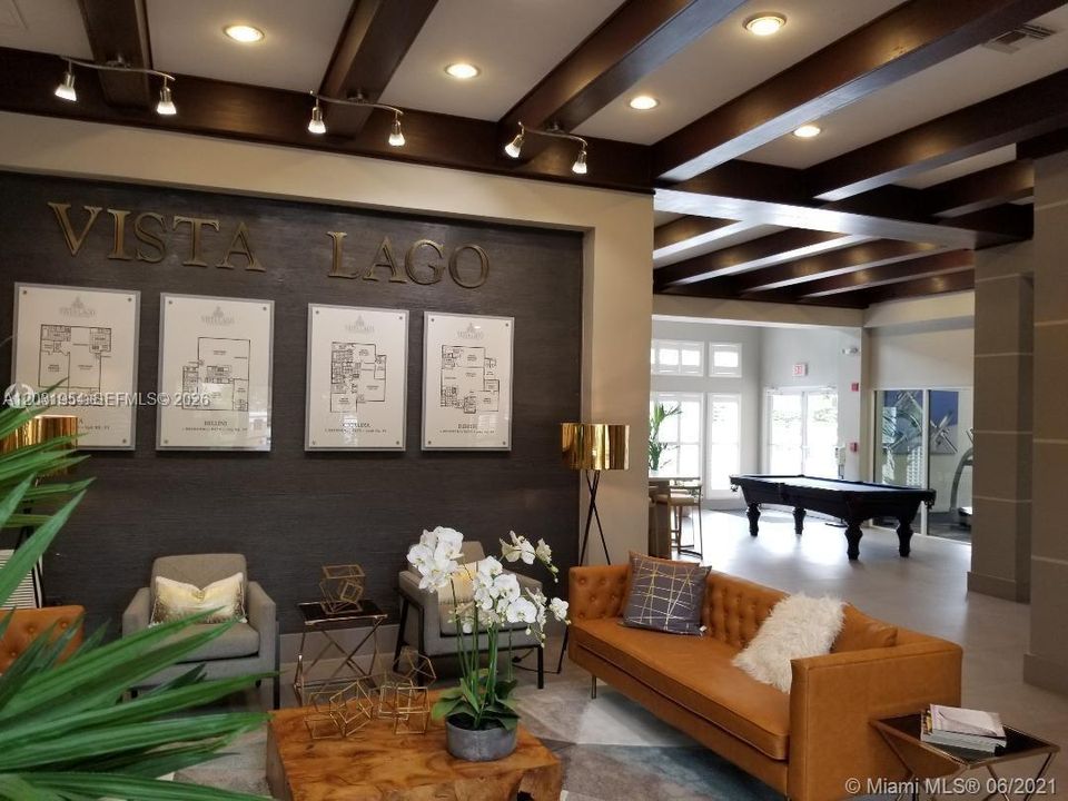 For Rent: $2,300 (2 beds, 2 baths, 947 Square Feet)