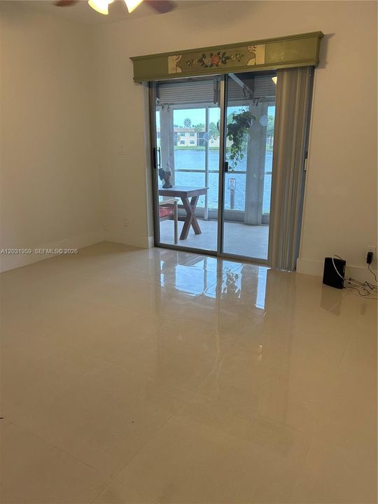 For Rent: $2,500 (2 beds, 2 baths, 1030 Square Feet)