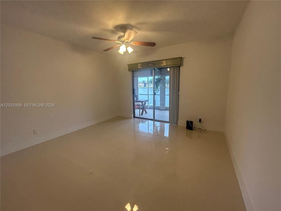 For Rent: $2,500 (2 beds, 2 baths, 1030 Square Feet)