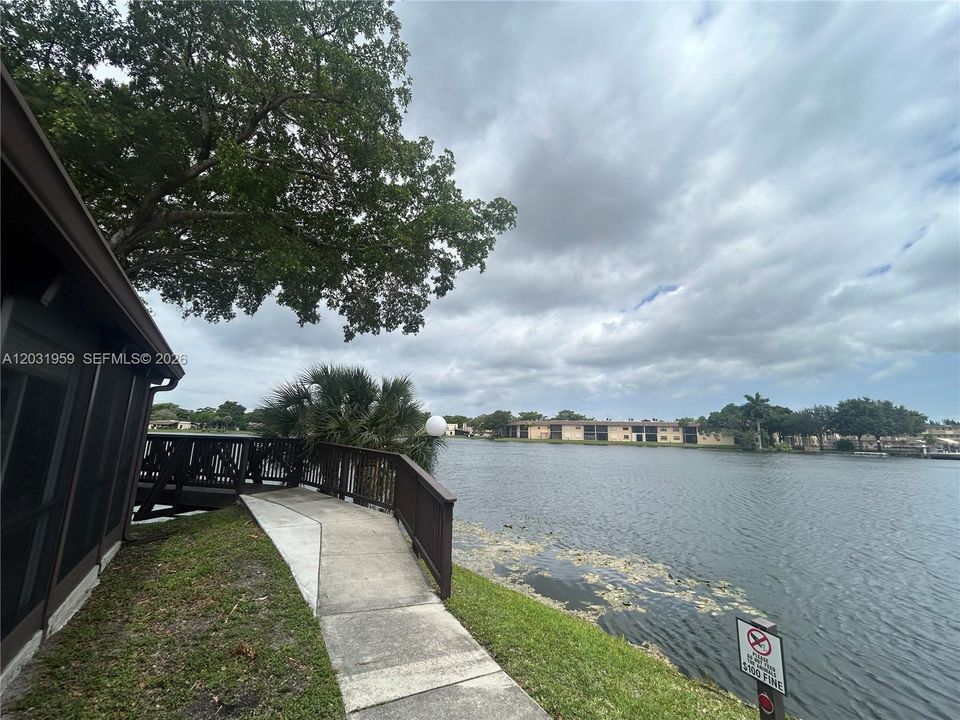 For Rent: $2,500 (2 beds, 2 baths, 1030 Square Feet)