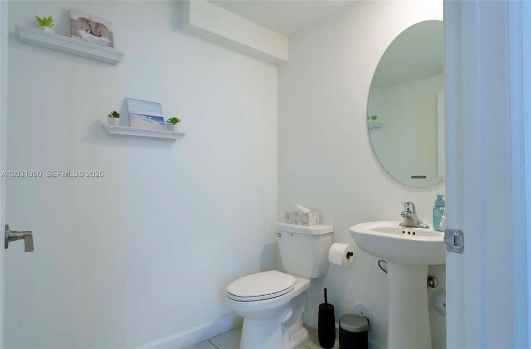 For Rent: $3,900 (3 beds, 2 baths, 1827 Square Feet)