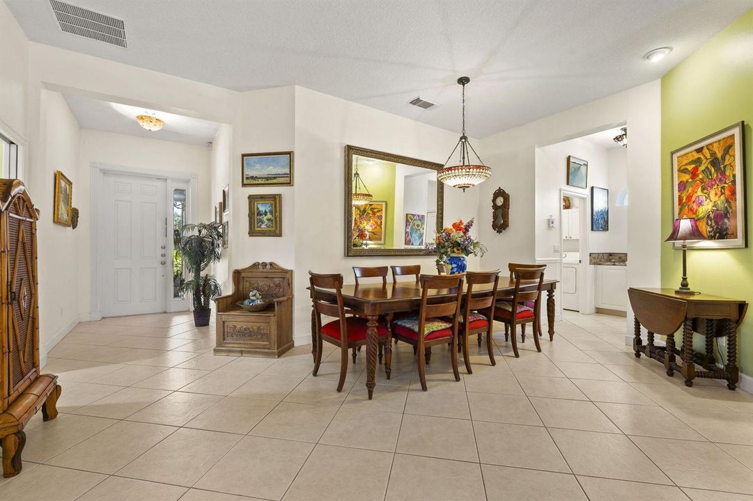 FORMAL DINING