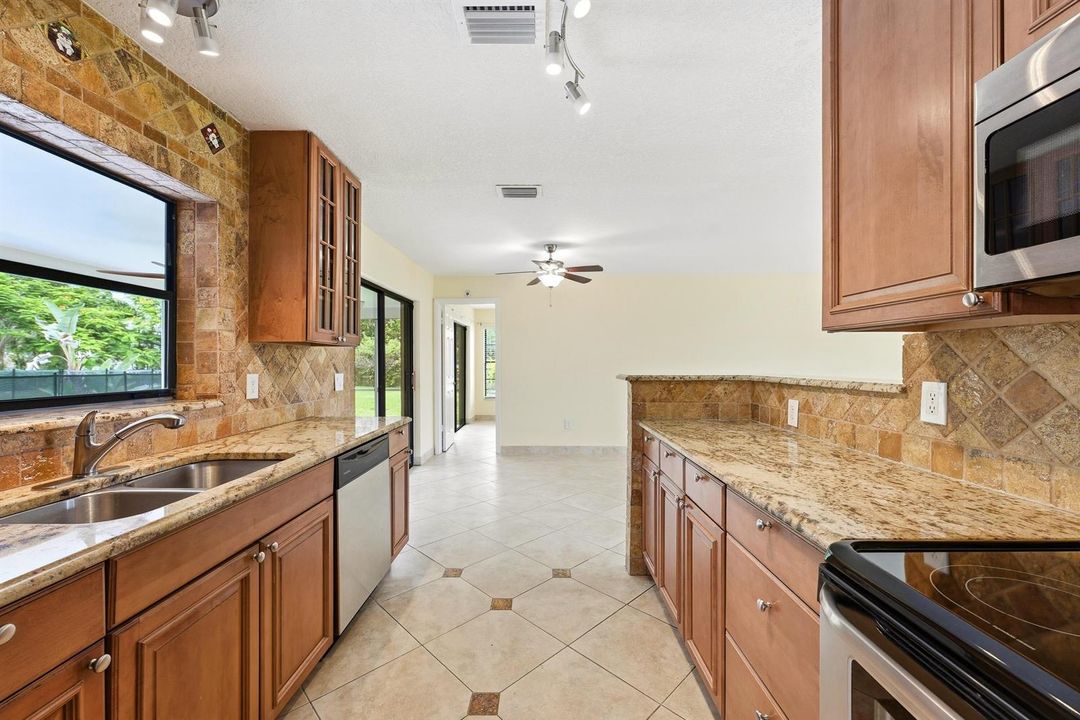 kitchen to dining