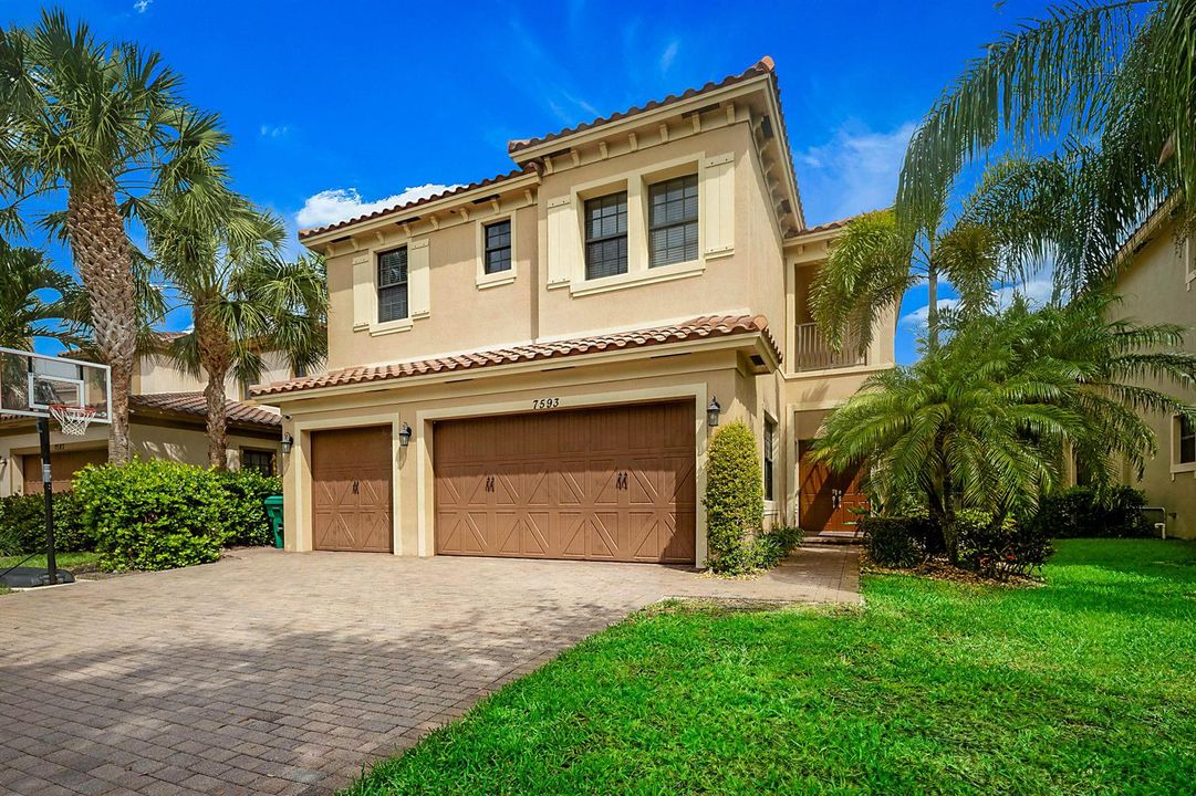7593 NW 113th Ave -1