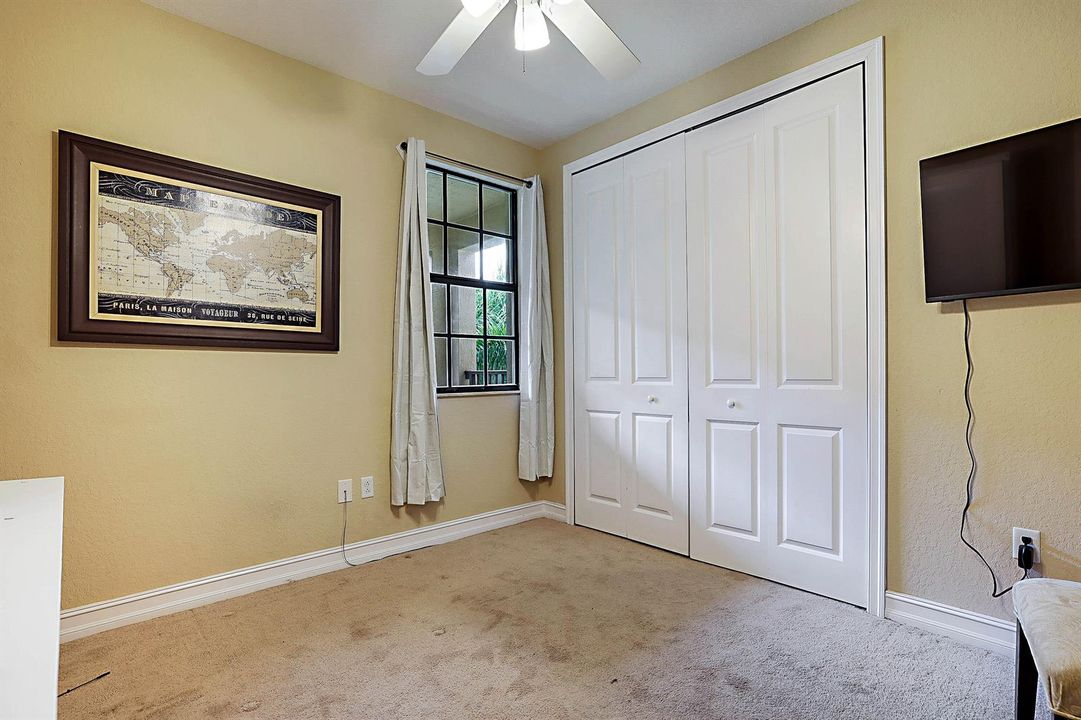 7593 NW 113th Ave -33