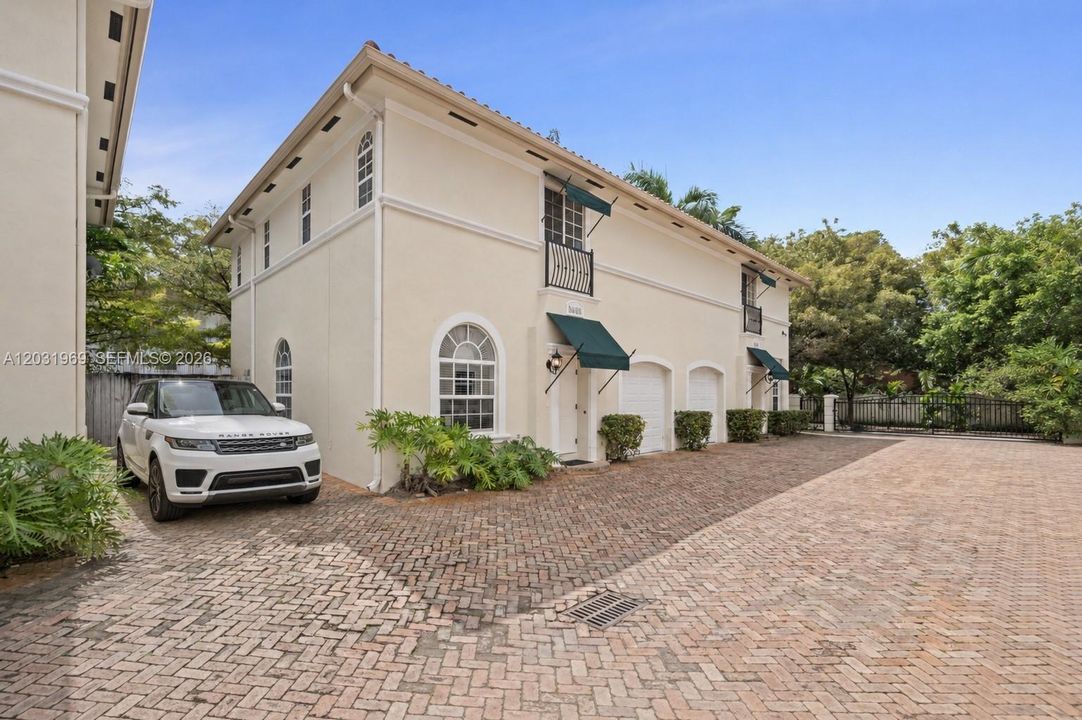 For Rent: $7,250 (3 beds, 2 baths, 1724 Square Feet)