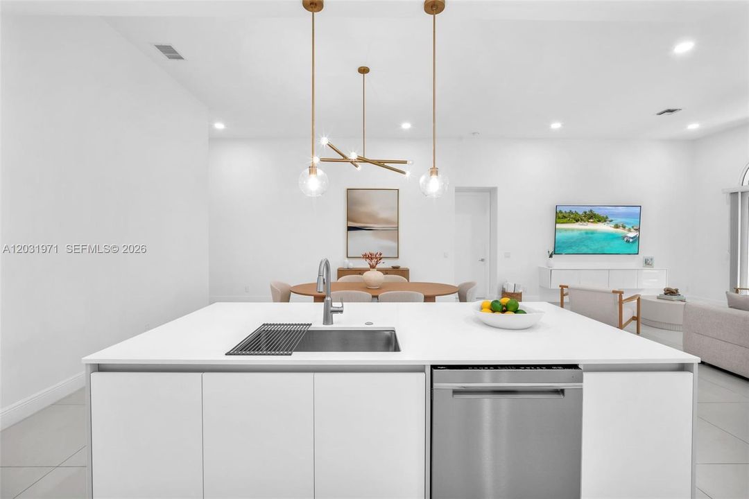 For Rent: $5,500 (3 beds, 2 baths, 2328 Square Feet)