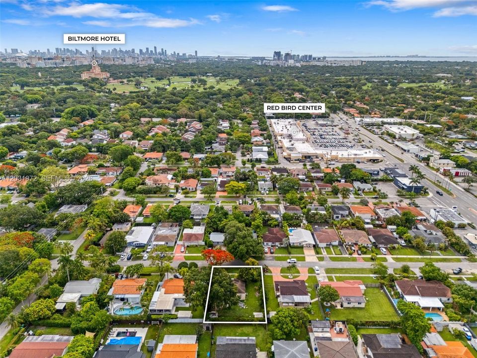 For Sale: $900,000 (0.19 acres)