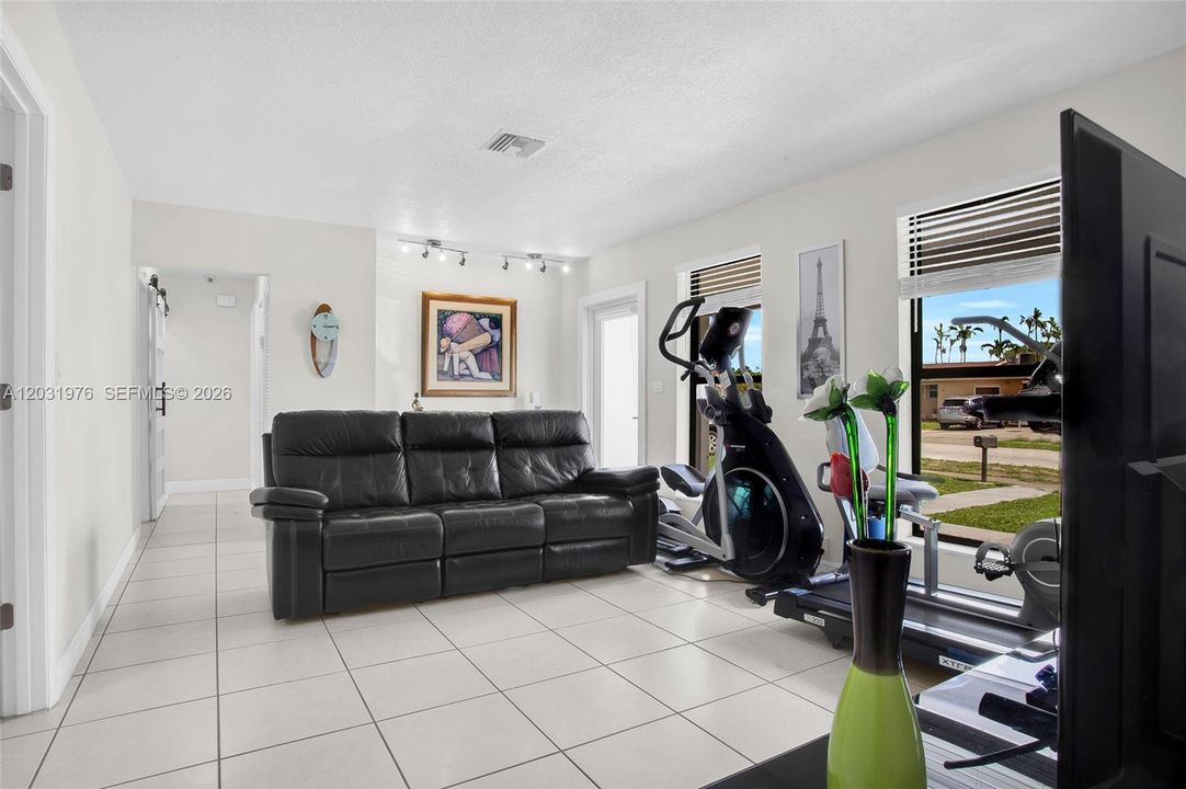 For Sale: $849,000 (3 beds, 2 baths, 2238 Square Feet)
