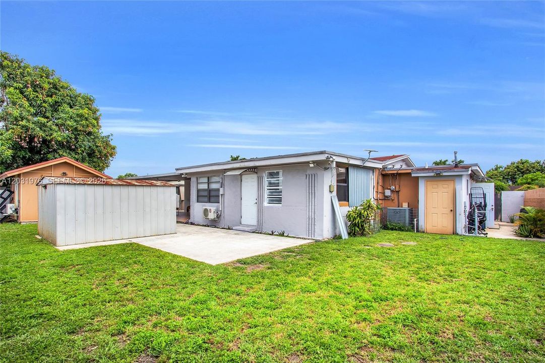For Sale: $849,000 (3 beds, 2 baths, 2238 Square Feet)