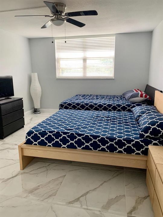 5700 311 master bed
